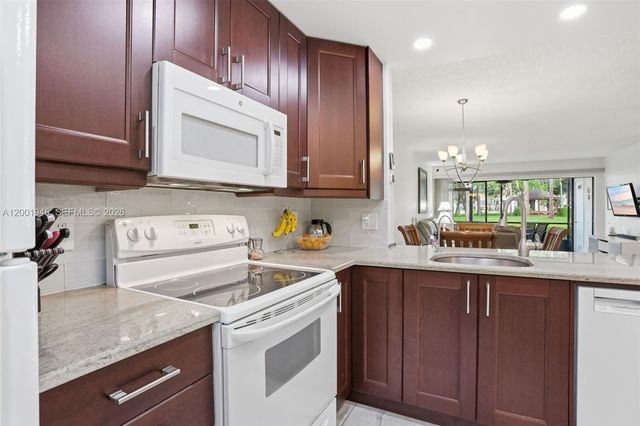 2225 SW 15th Street 223, Deerfield Beach, FL 33442
