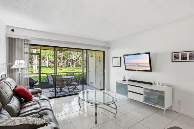 2225 SW 15th Street 223, Deerfield Beach, FL 33442
