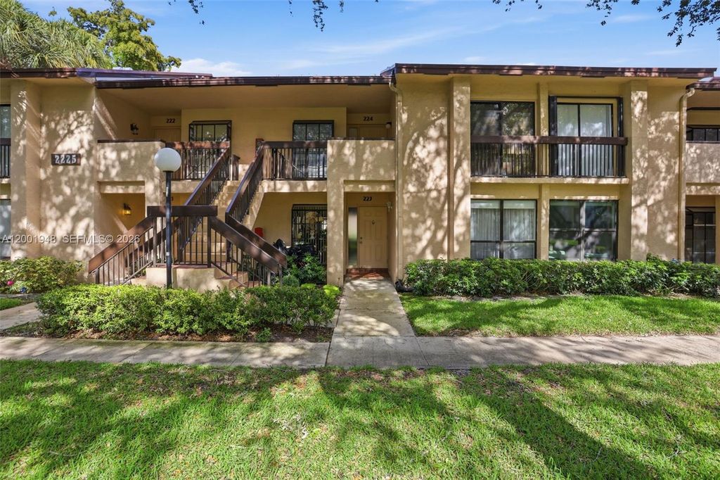 2225 SW 15th Street 223, Deerfield Beach, FL 33442