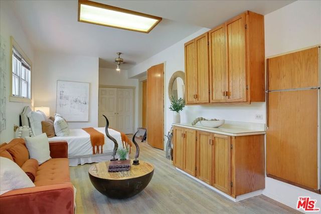 936 N Nopal Street, Santa Barbara, CA 93103