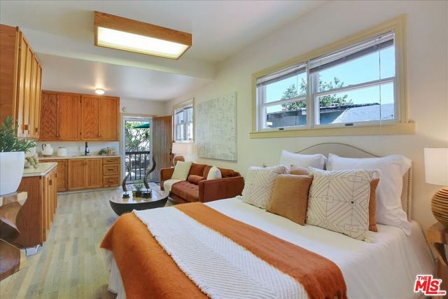 936 N Nopal Street, Santa Barbara, CA 93103