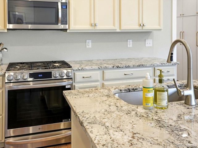 16919 W 86th Pl, Arvada, CO 80007