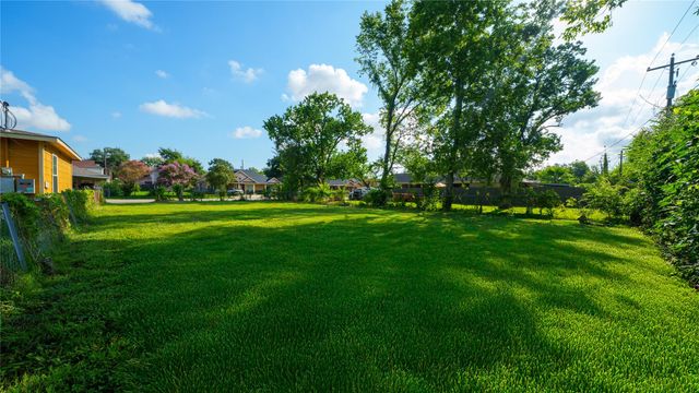 10410 Munn Street, Houston, TX 77029