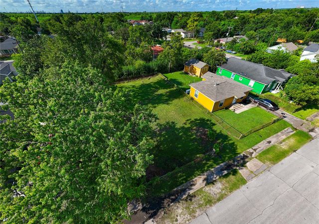 10410 Munn Street, Houston, TX 77029