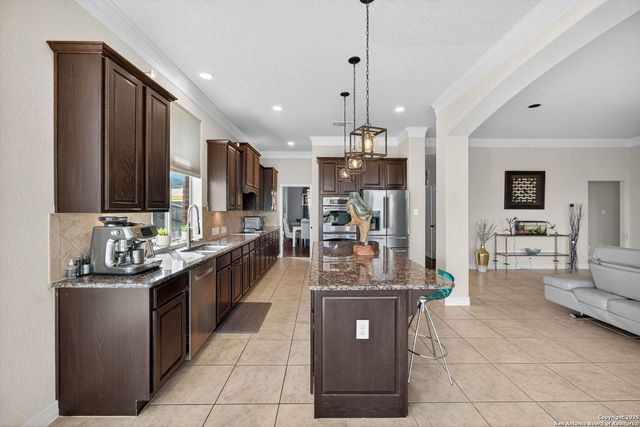 7807 Hermosa Hill, San Antonio, TX 78256