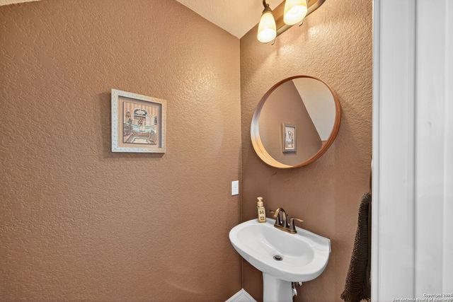 7807 Hermosa Hill, San Antonio, TX 78256