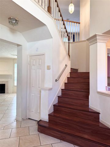 14731 Ridgechase Lane, Houston, TX 77014