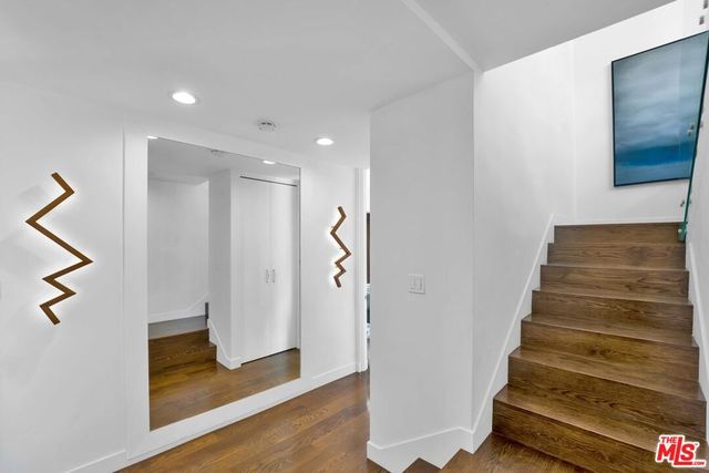 8450 Carlton Way, Los Angeles, CA 90069