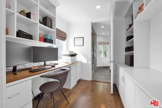 8450 Carlton Way, Los Angeles, CA 90069