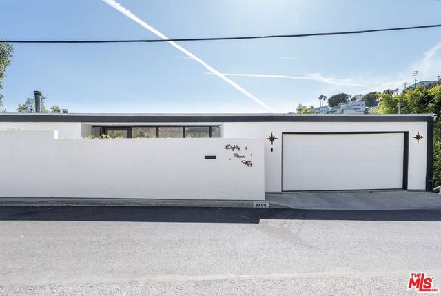 8450 Carlton Way, Los Angeles, CA 90069
