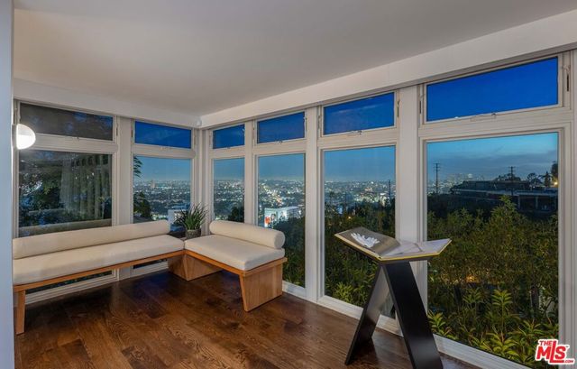 8450 Carlton Way, Los Angeles, CA 90069