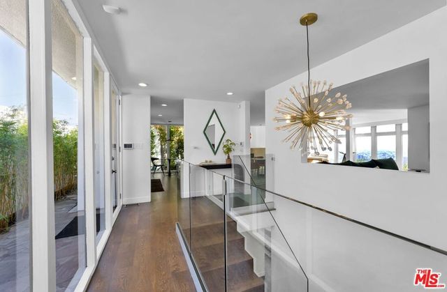 8450 Carlton Way, Los Angeles, CA 90069