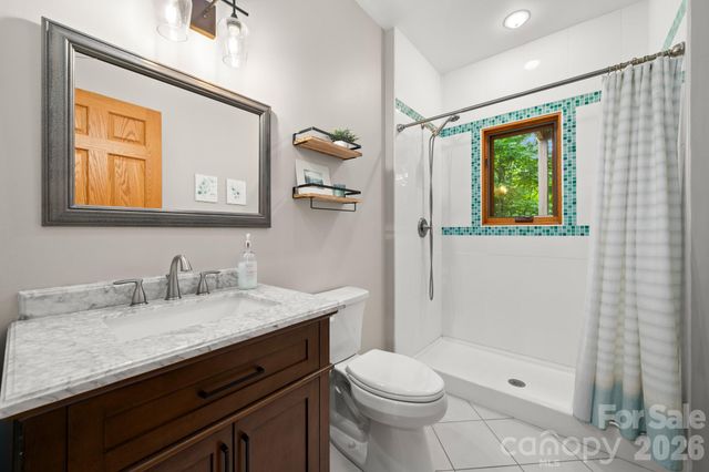 49 Western Eagle Drive, Hendersonville, NC 28792