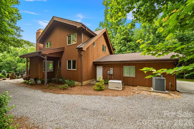 49 Western Eagle Drive, Hendersonville, NC 28792