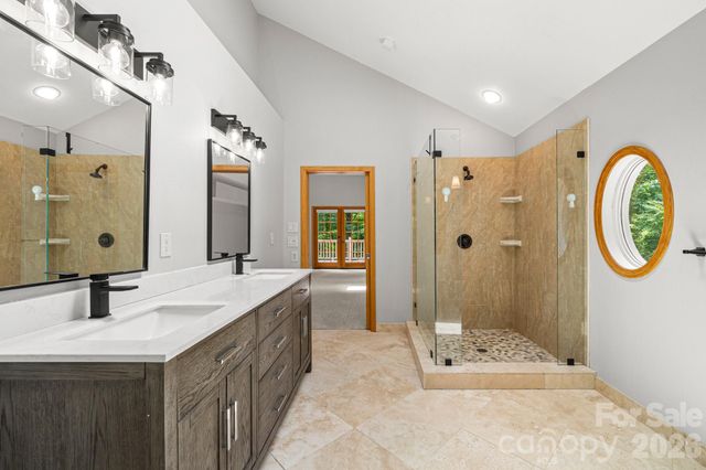 49 Western Eagle Drive, Hendersonville, NC 28792