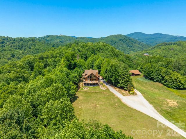 49 Western Eagle Drive, Hendersonville, NC 28792