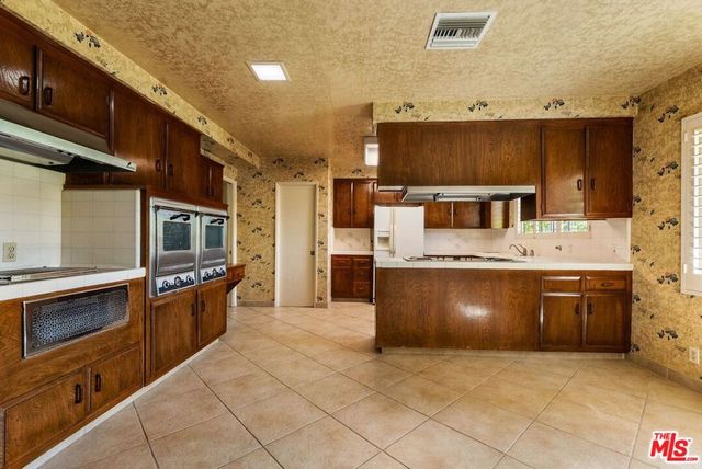 9115 Leander Place, Beverly Hills, CA 90210