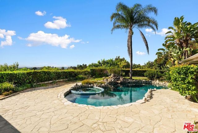 9115 Leander Place, Beverly Hills, CA 90210