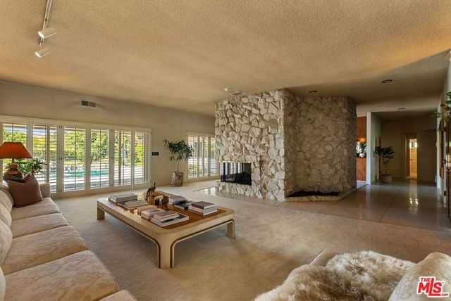 9115 Leander Place, Beverly Hills, CA 90210