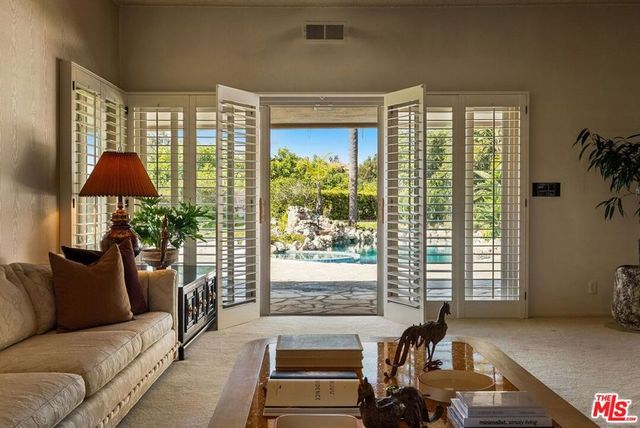 9115 Leander Place, Beverly Hills, CA 90210