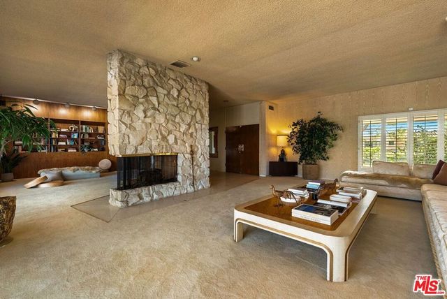 9115 Leander Place, Beverly Hills, CA 90210