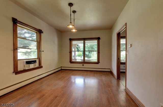 8 Brian Ct, Pequannock Twp., NJ 07440