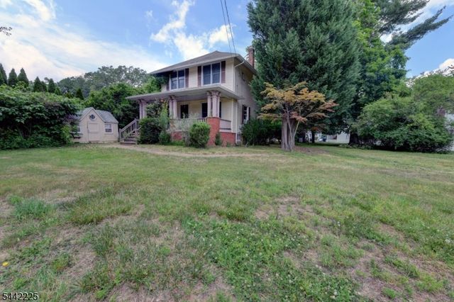 8 Brian Ct, Pequannock Twp., NJ 07440