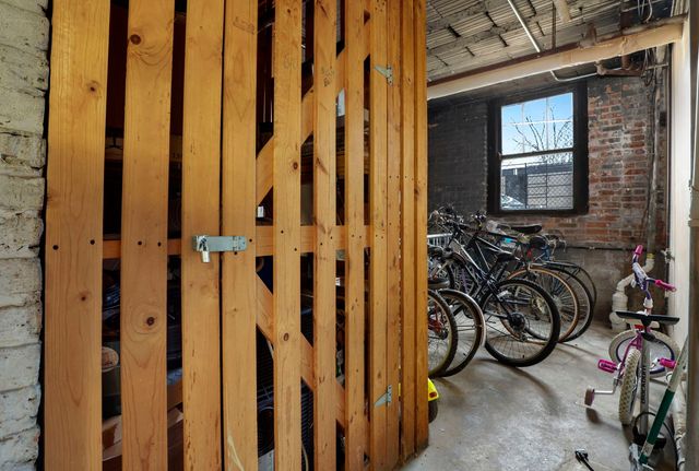 1360 E Madison Park B, Chicago, IL 60615