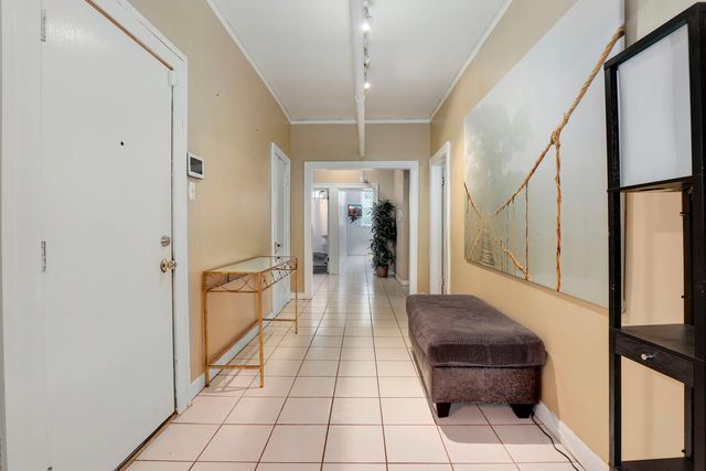 1360 E Madison Park B, Chicago, IL 60615