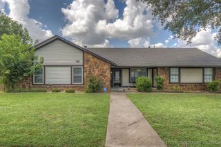 300 S Hemlock Avenue, Broken Arrow, OK 74012