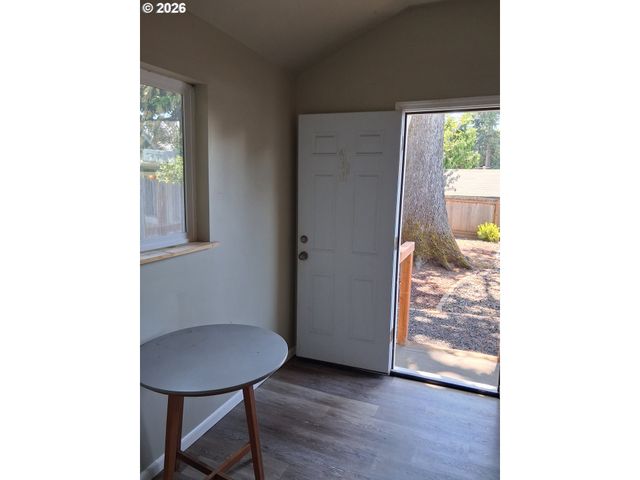 1055 COLUMBIA Ave, Gladstone, OR 97027