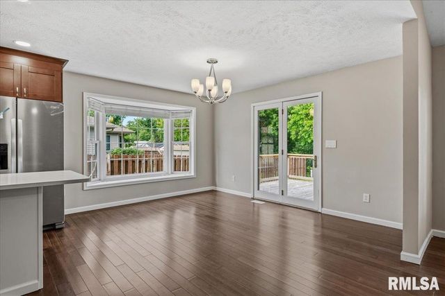 114 Winter Park Drive, Chatham, IL 62629