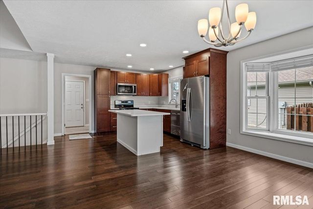 114 Winter Park Drive, Chatham, IL 62629