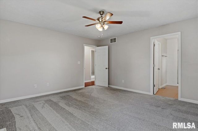 114 Winter Park Drive, Chatham, IL 62629