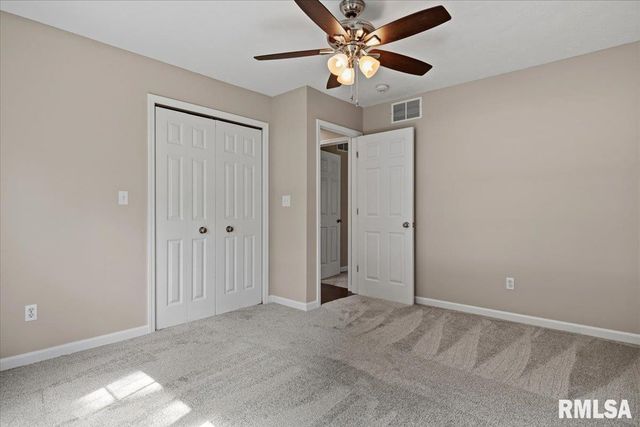 114 Winter Park Drive, Chatham, IL 62629