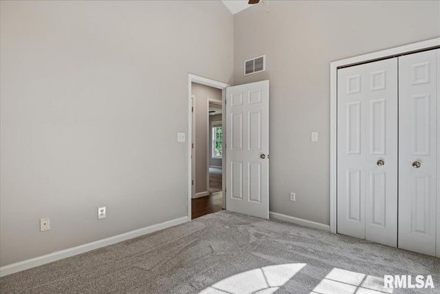 114 Winter Park Drive, Chatham, IL 62629