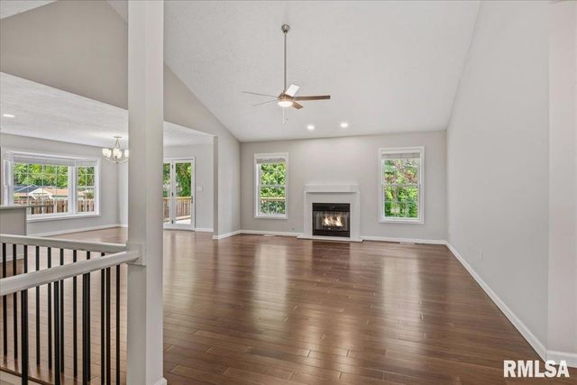 114 Winter Park Drive, Chatham, IL 62629