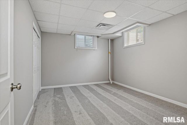 114 Winter Park Drive, Chatham, IL 62629
