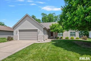 114 Winter Park Drive, Chatham, IL 62629