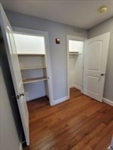 944 Warren 2 F, Brockton, MA 02301