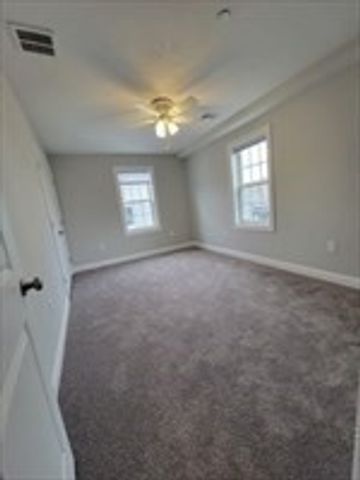 944 Warren 2 F, Brockton, MA 02301