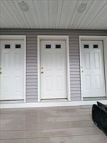 944 Warren 2 F, Brockton, MA 02301