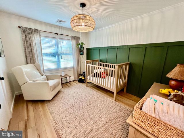 242 OUTBOARD AVE, Manahawkin, NJ 08050