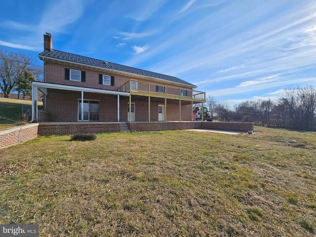 315 CHERRY LANE DR, Chambersburg, PA 17202