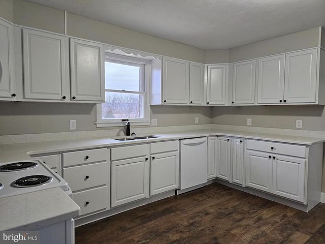 315 CHERRY LANE DR, Chambersburg, PA 17202