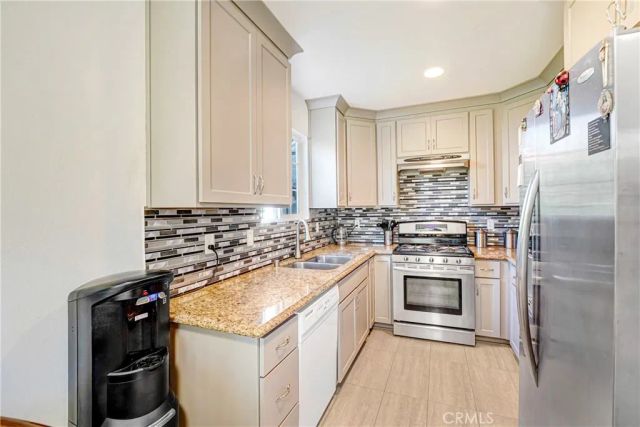 19406 Enadia Way, Reseda, CA 91335