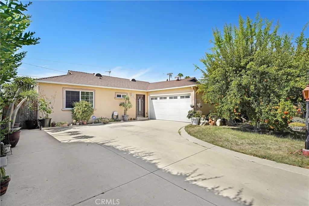 19406 Enadia Way, Reseda, CA 91335