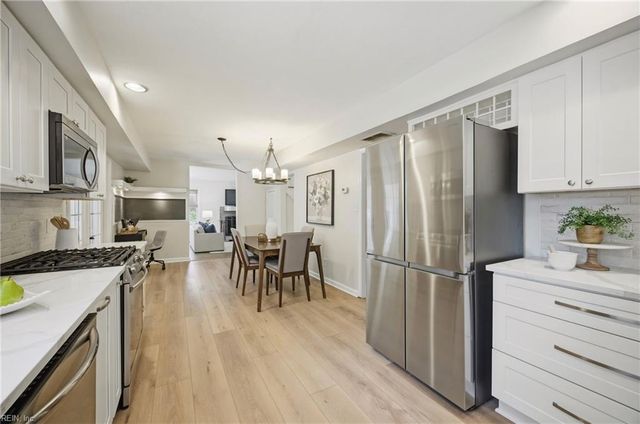 724 Yorkshire DR, Virginia Beach, VA 23452