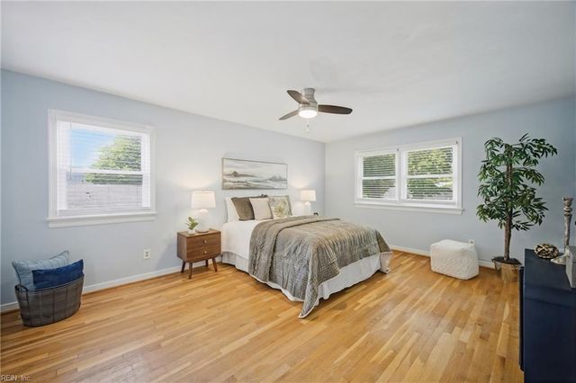 724 Yorkshire DR, Virginia Beach, VA 23452