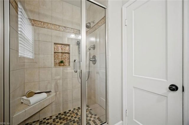 724 Yorkshire DR, Virginia Beach, VA 23452